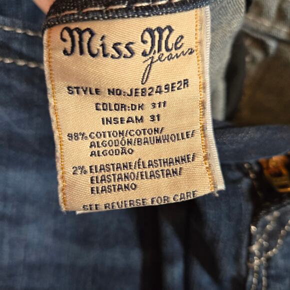 Miss Me Boot Cut Cross Embellished Women's Jeans. Size 32 - Picture 6 of 16